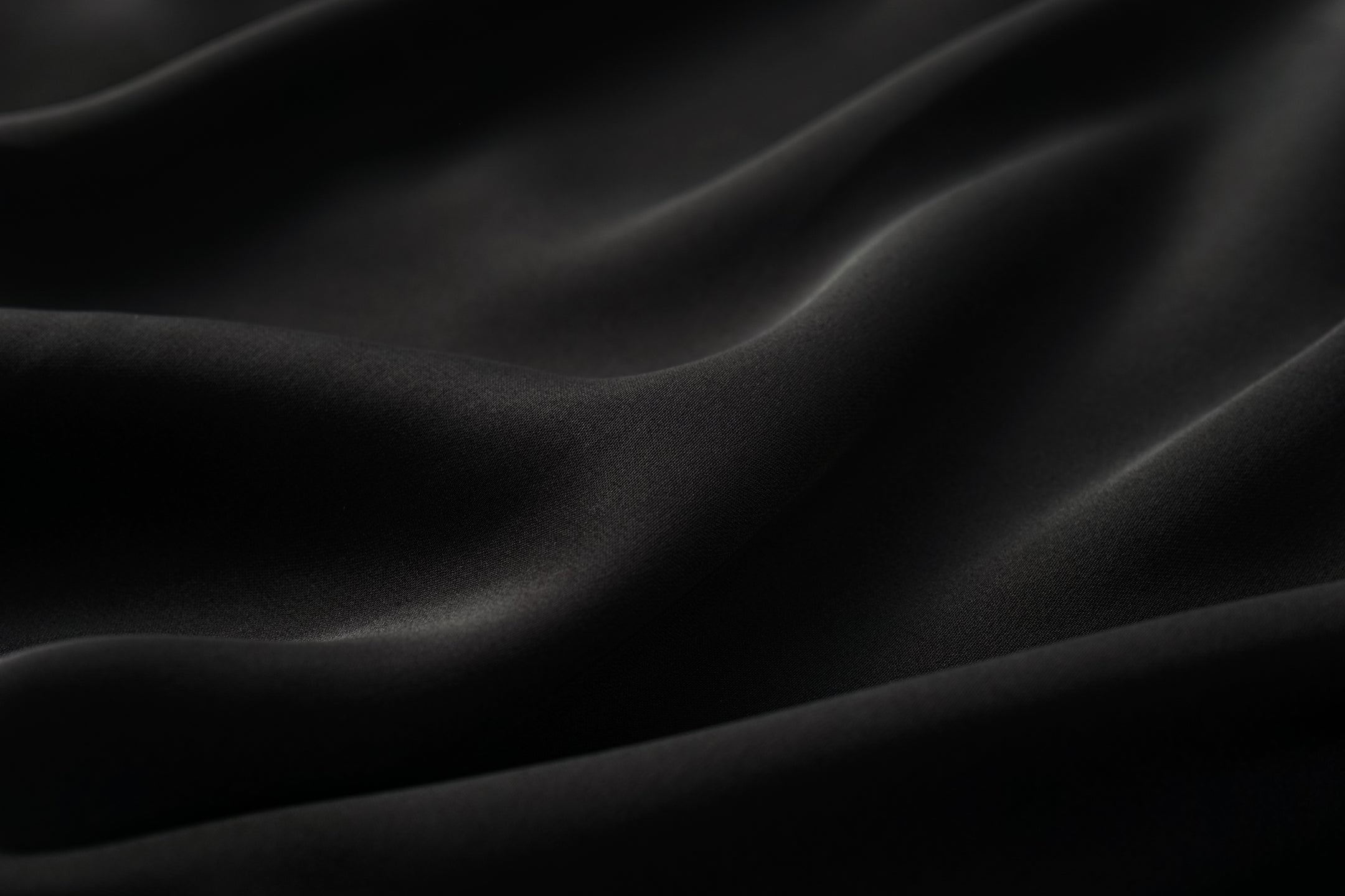 Black Silk Irregular Pattern Nightdress