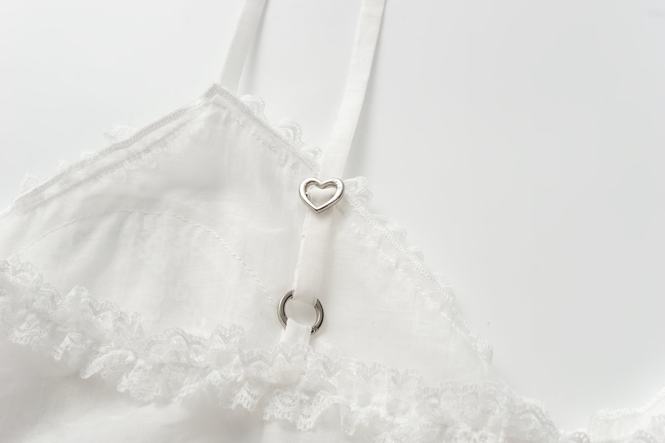 Semi-Transparent Embroidered Bow Set