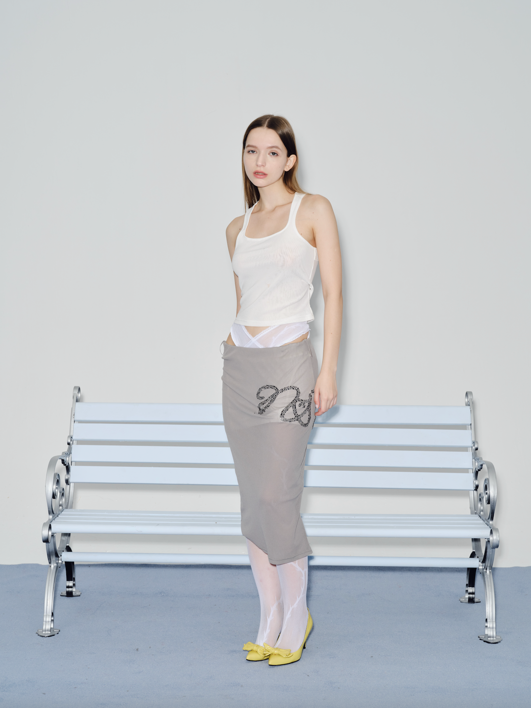 Grey mesh perspective hot diamond skirt